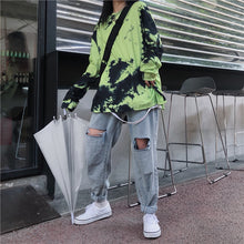 Load image into Gallery viewer, Green-Tie-Dyeing-Gradient-Tees.jpg